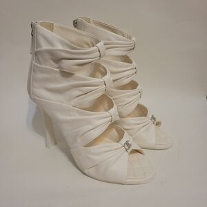 CHANEL white heels- size 39